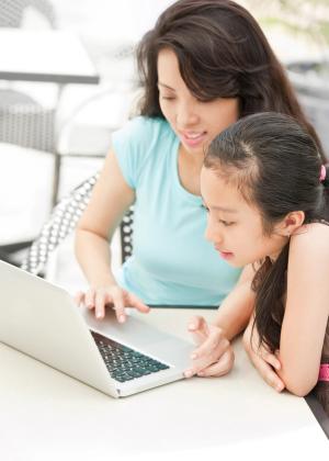 womandchildonlaptop/ragon