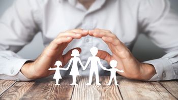 Social support may be a prognostic factor after hip or knee replacement