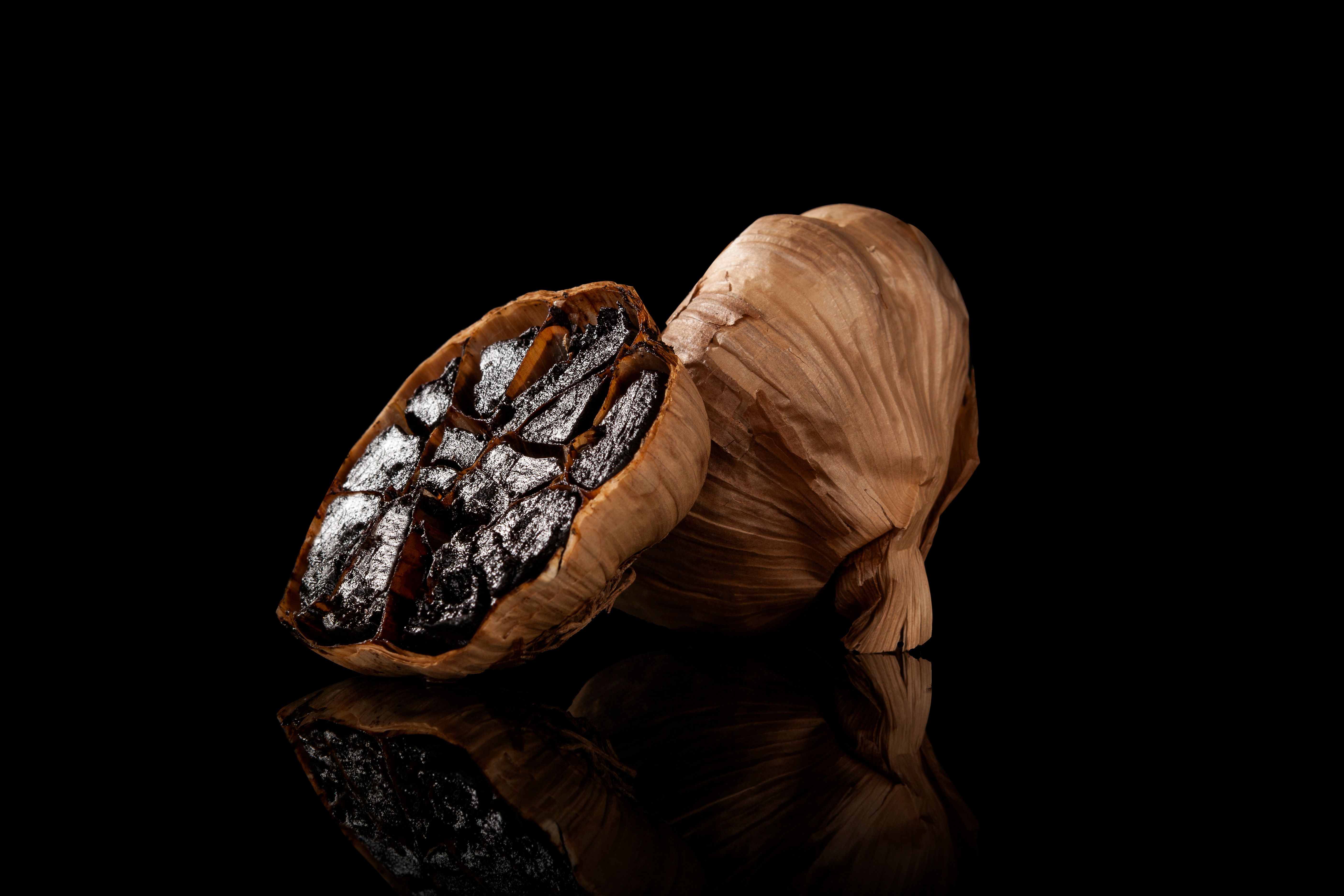 Gourmet black garlic. | Image Credit: © Eskymaks - stock.adobe.com.