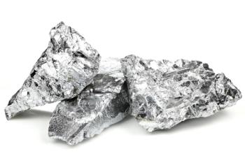 99.9% fine chromium isolated on white background | Image Credit: © Björn Wylezich - stock.adobe.com