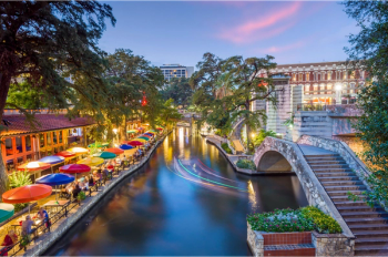 River walk in San Antonio, Texas location of Pittcon 2026 © f11photo-chronicles-stock.adobe.com