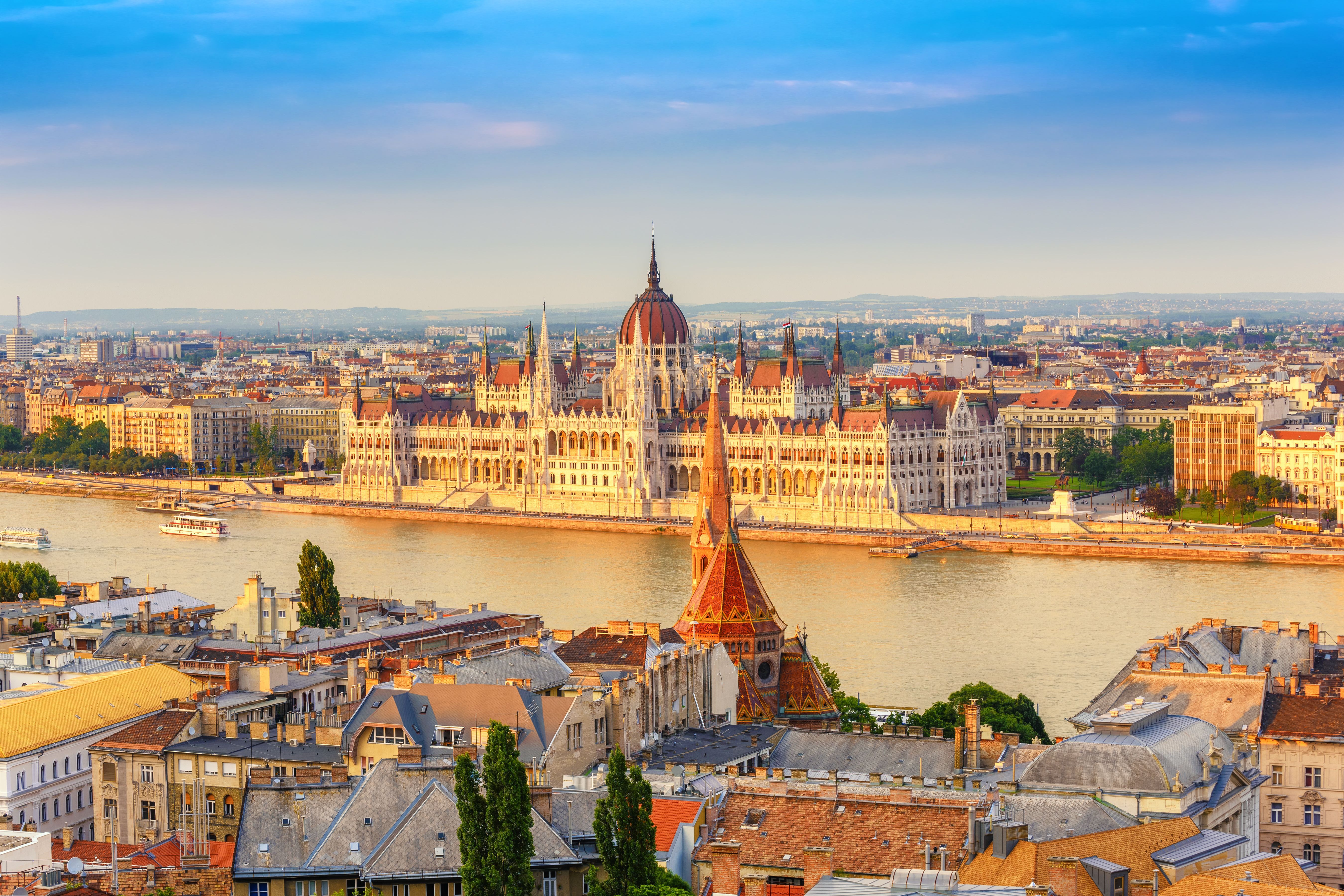 The European Symposium of Analytical Spectrometry (ESAS) returns to Hungary for the second time. Budapest, the capital of Hungary, will host ESAS in August. | Image Credit: © Noppasinw - stock.adobe.com