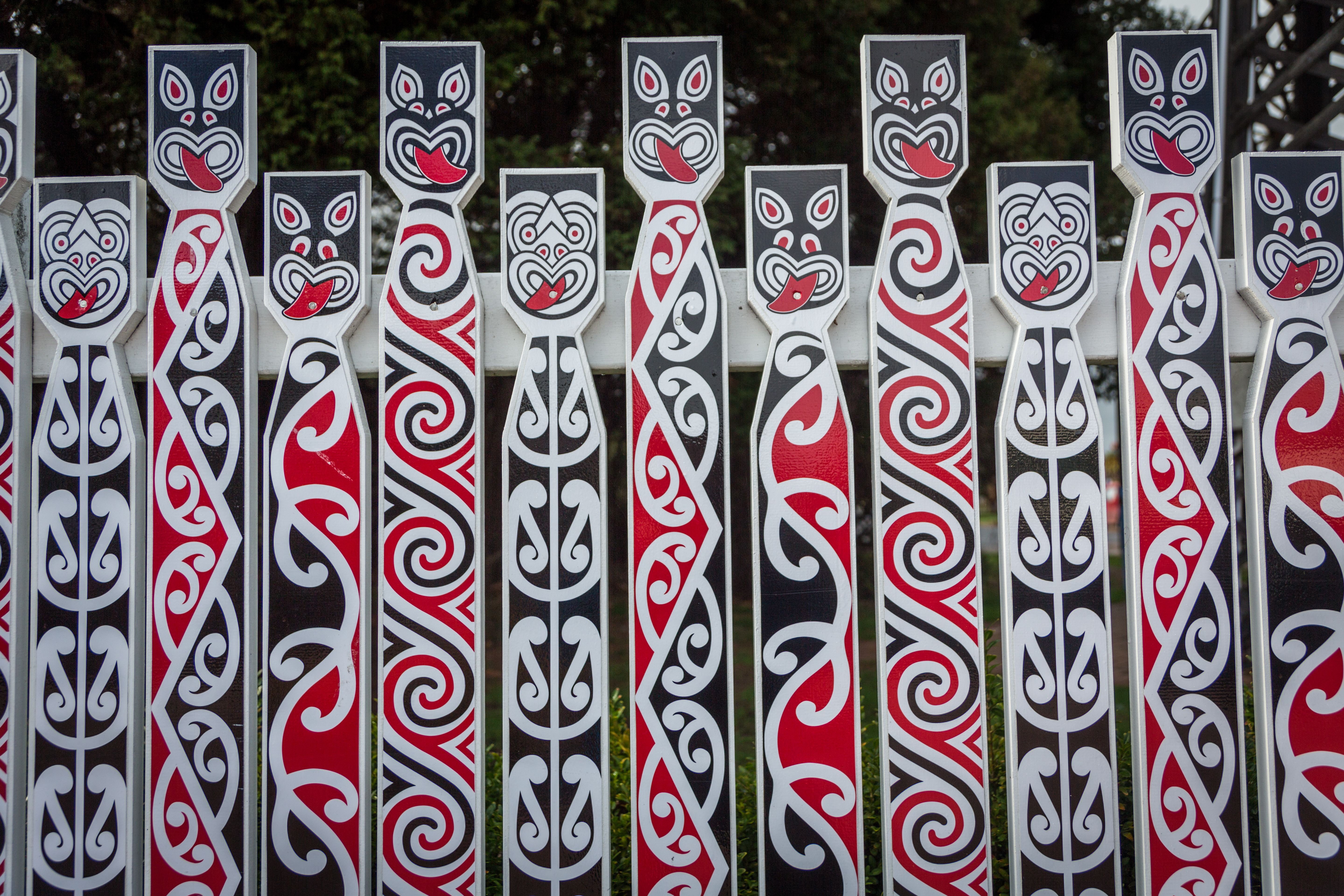 Maori decorations on wood | Image Credit: © stp23 - stock.adobe.com