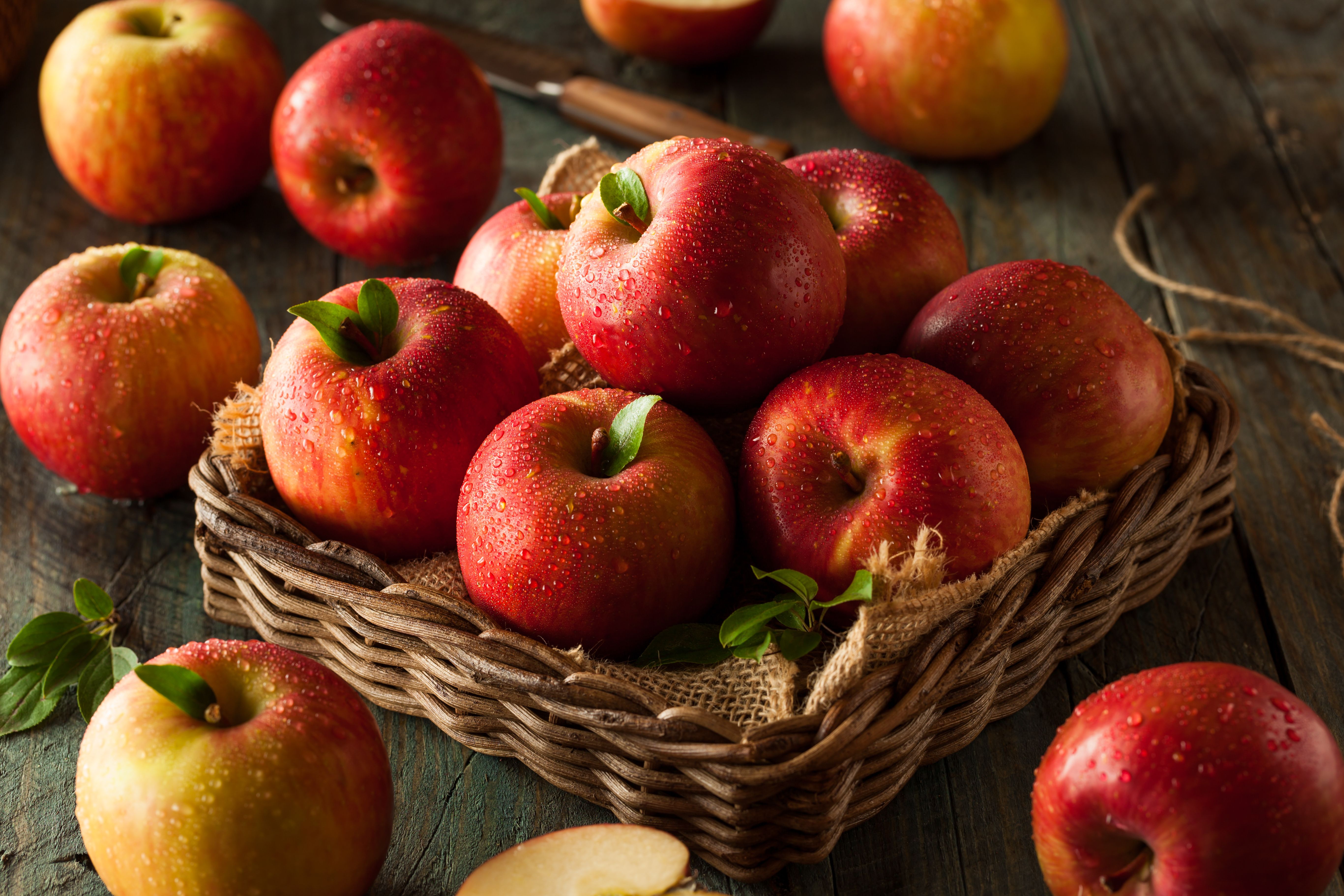 Raw Red Fuji Apples | Image Credit: © Brent Hofacker - stock.adobe.com