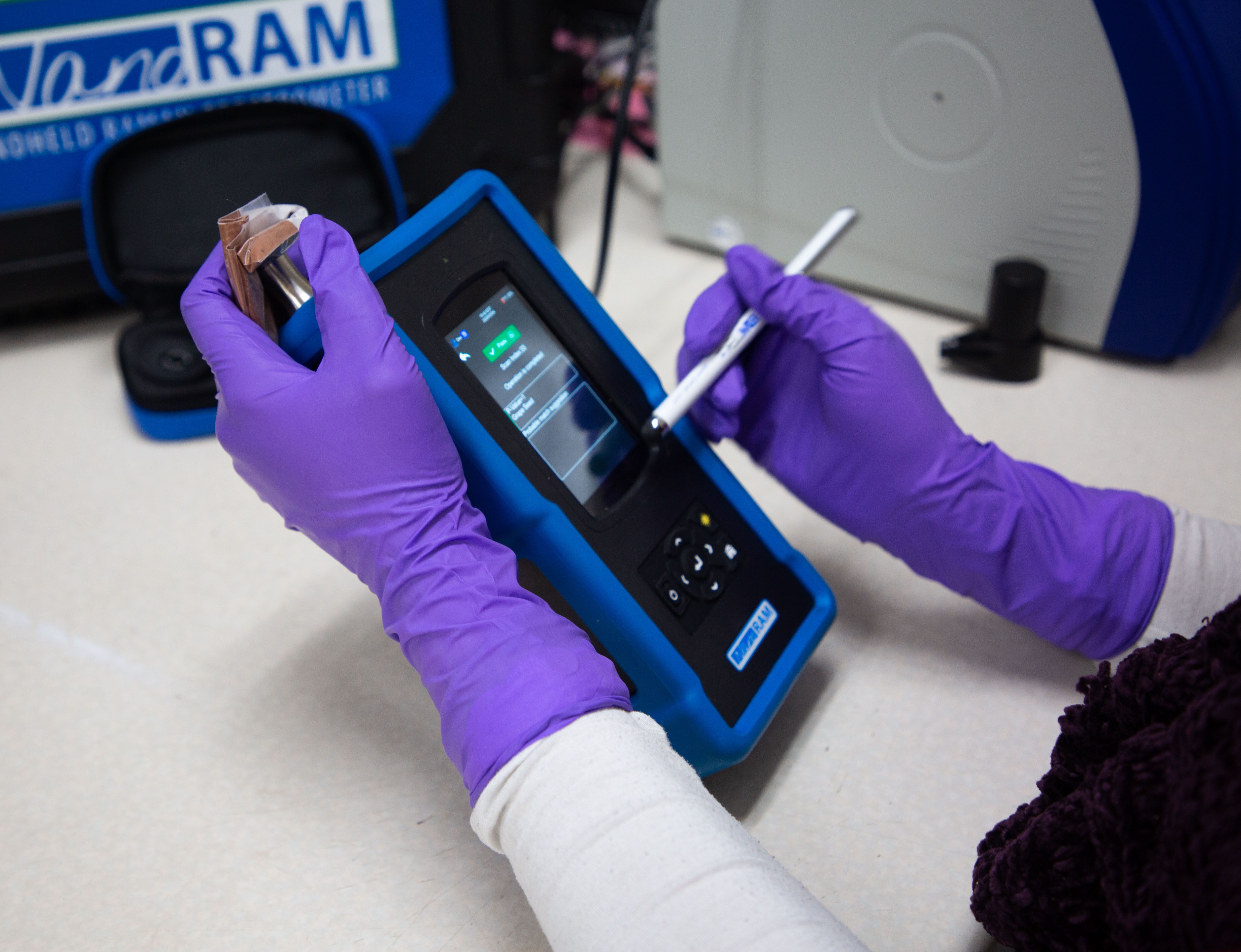 NanoRam-1064 Handheld Raman spectrometer | Spectroscopy Online