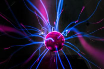 Plasma ball with magenta-blue | Image Credit: © Ruslan Gilmanshin - stock.adobe.com