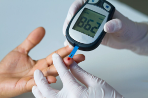 Traditional Blood Glucose Meter © pittawut -chronicles-stock.adobe.com