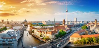 Panoramic view at the Berlin city center at sunset | Image Credit: © frank peters - stock.adobe.com