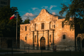 PittCon 2026 in San Antonio Texas – Home of the Alamo. Historic Texas Mission and battle site in the Texas Revolution © charles -chronicles-stock.adobe.com