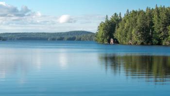 Cabin on a lake in Algonquin Provincial Park | Image Credit: © Randy Runtsch - stock.adobe.com