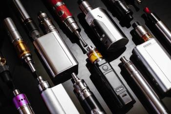 Popular vaping device mod.Upgrade parts for modern vaporizer e-cig device, spare parts. New device model, micro coil clearomizer. Quit smoking nicotine cigarette, start vaping safe ecig | Image Credit: © lezinav - stock.adobe.com