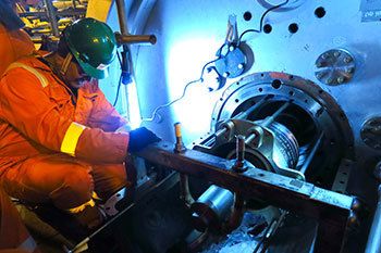 Turbomachinery service engineer at work | Image Credit: John Crane