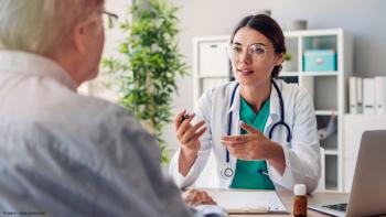 Female doctor talking with male patient | Image Credit: © sebra - stock.adobe.com