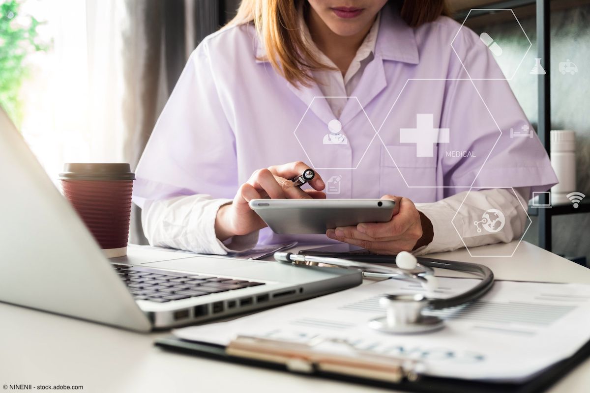 Medicine doctor hand working with modern digital tablet computer interface as medical network concept | © NINENII - stock.adobe.com