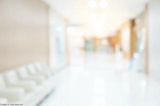 blur image background of corridor in hospital | Image Credit: © zephyr_p - stock.adobe.com