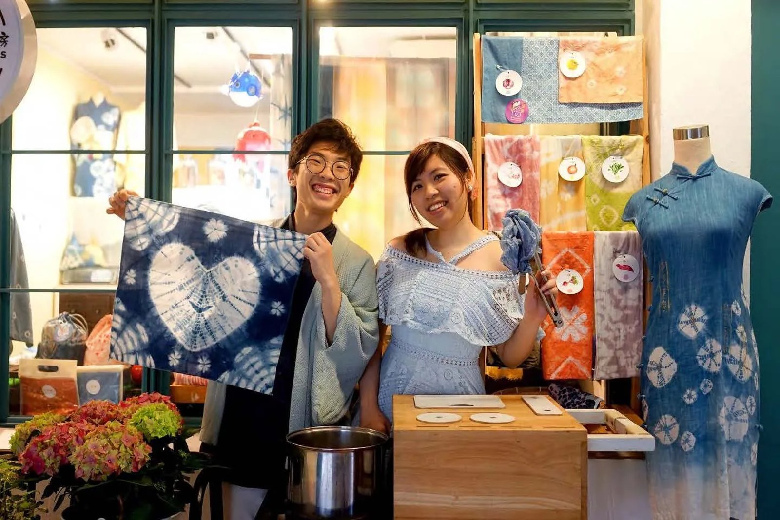Re-commerce: Second lives as the future of the circular economy.