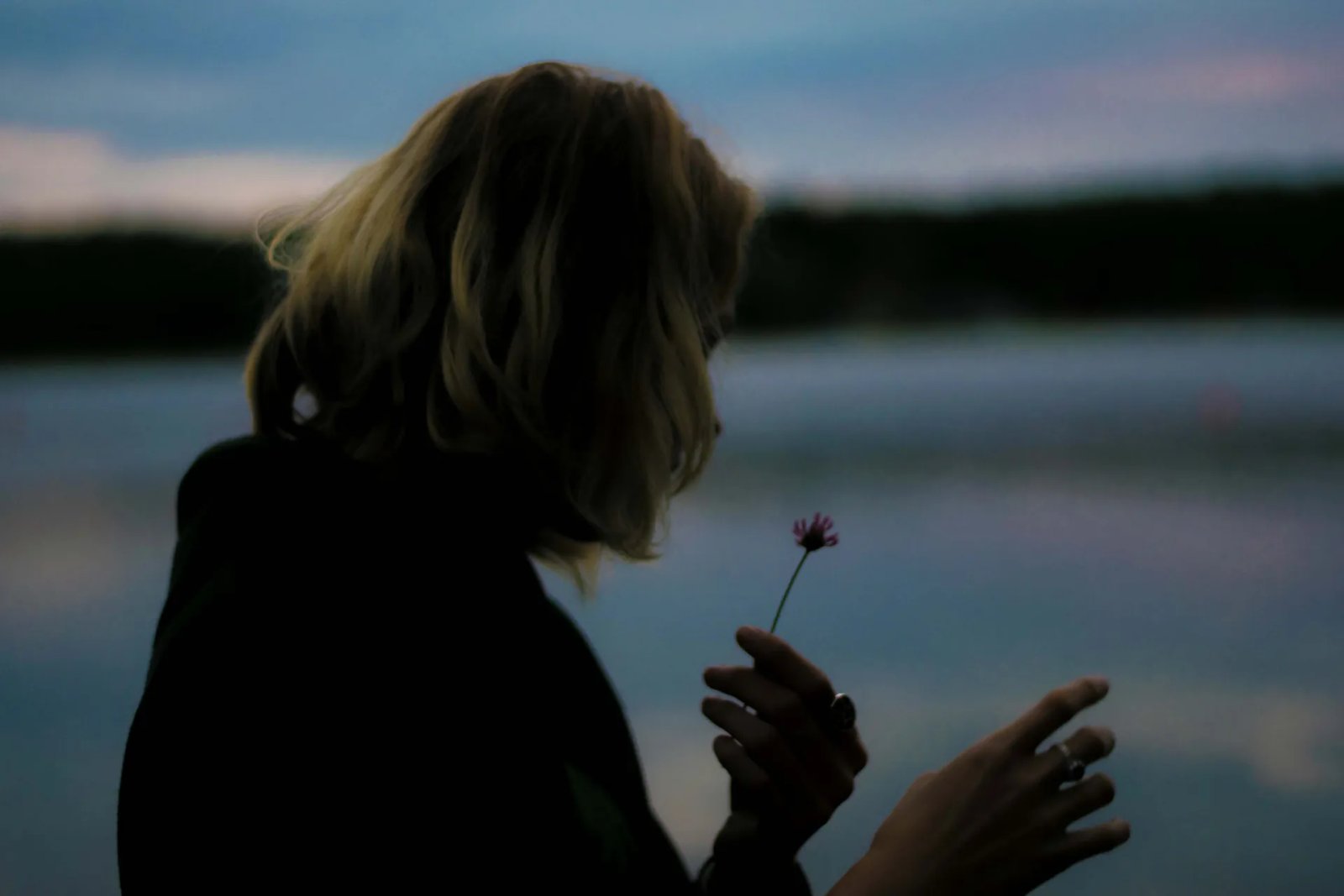 Screen free: Traditional visual interactions give way to more fluid and natural experiences without screens.