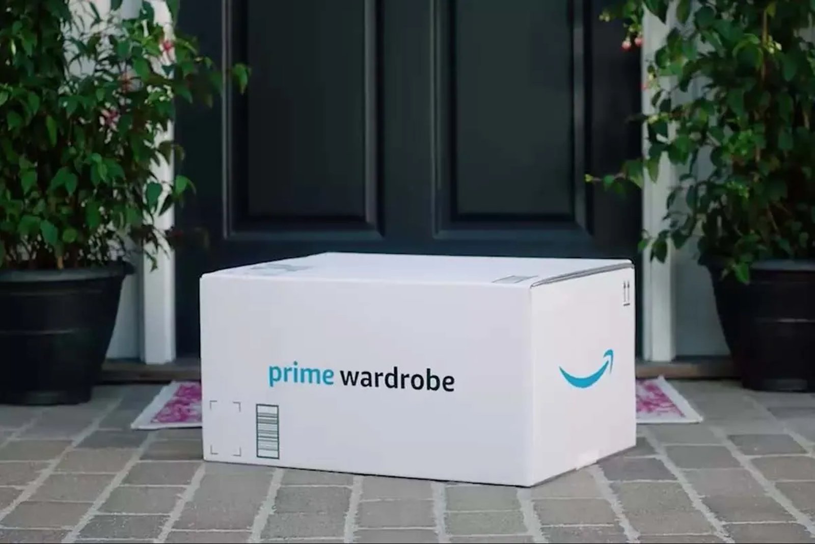 Amazon Prime Wardrobe: As if you were in a shop, you try clothes on before buying
