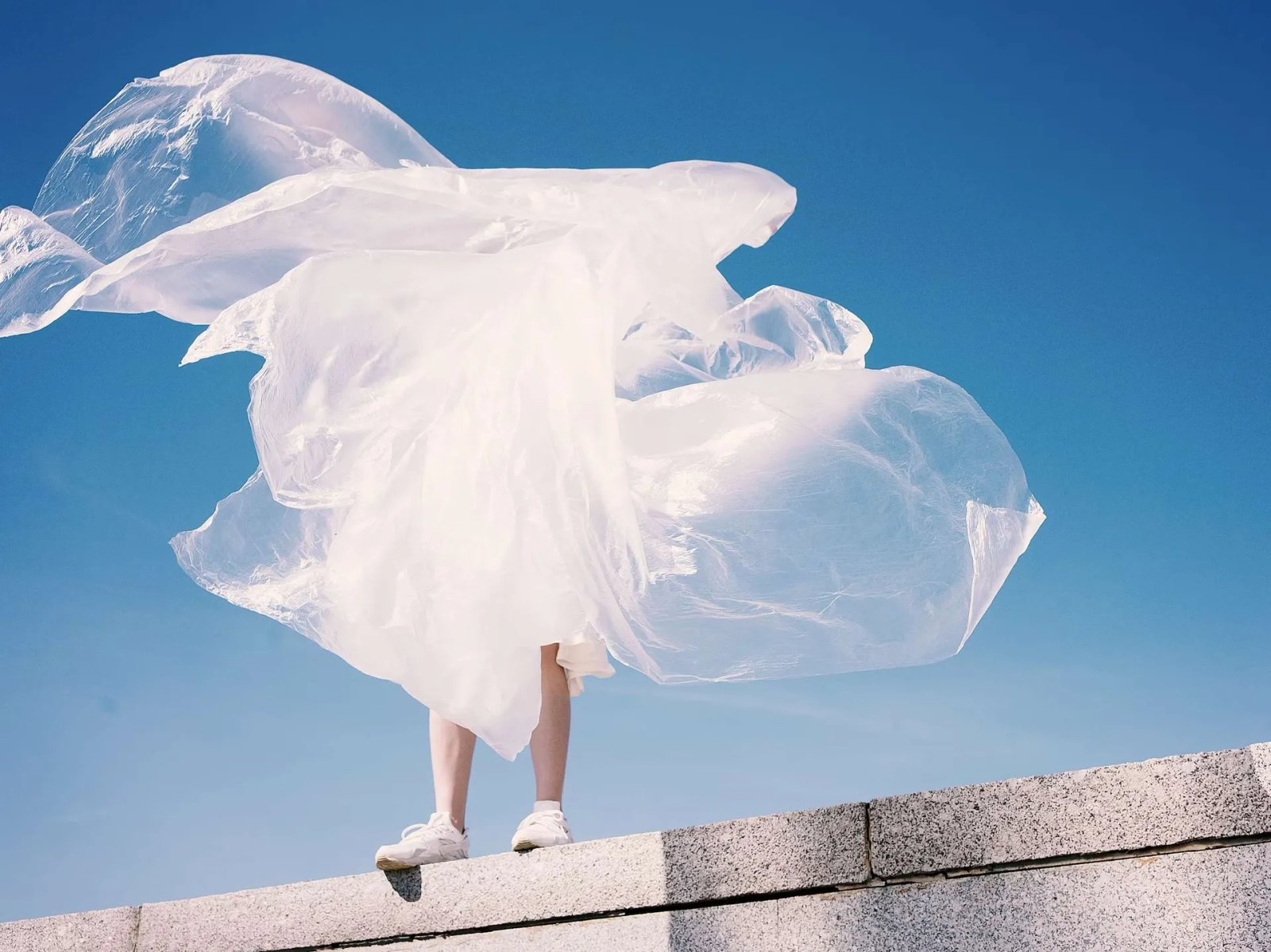Textile exodus: Fashion sets off on a one-way journey towards sustainability and circularity.