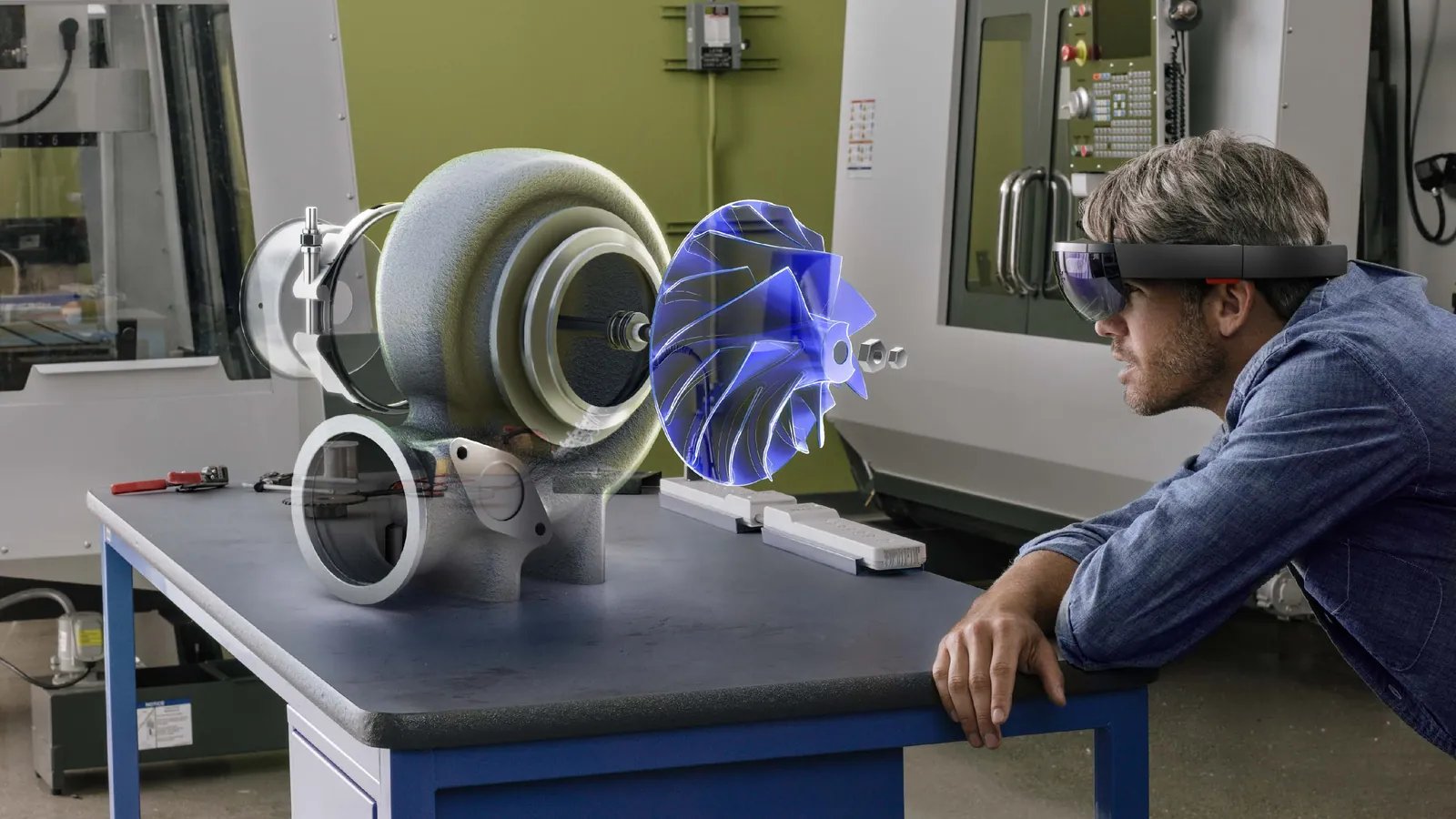 CES 2018: Mixed Reality Studio for creating holograms