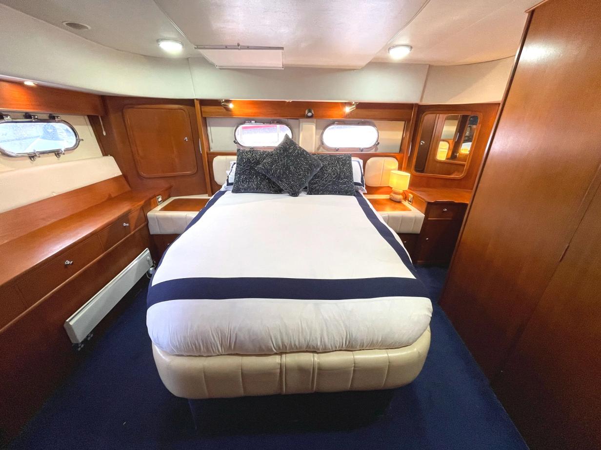 Broom 44 Hard Top Flybridge Boat For Sale Norfolk