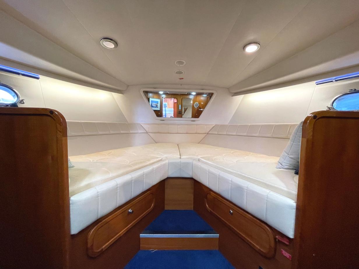 Broom 44 Hard Top Flybridge Boat For Sale Norfolk