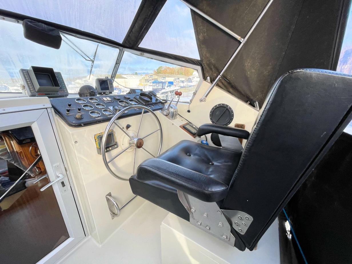 Broom Crown 37 Boat For Sale Norfolk