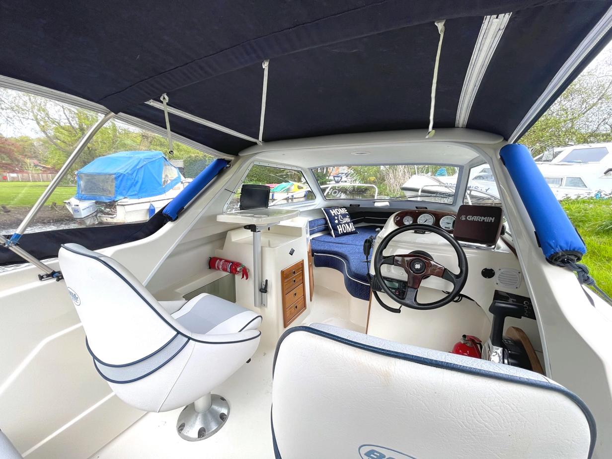 Bella 561 HT boat For Sale Norfolk