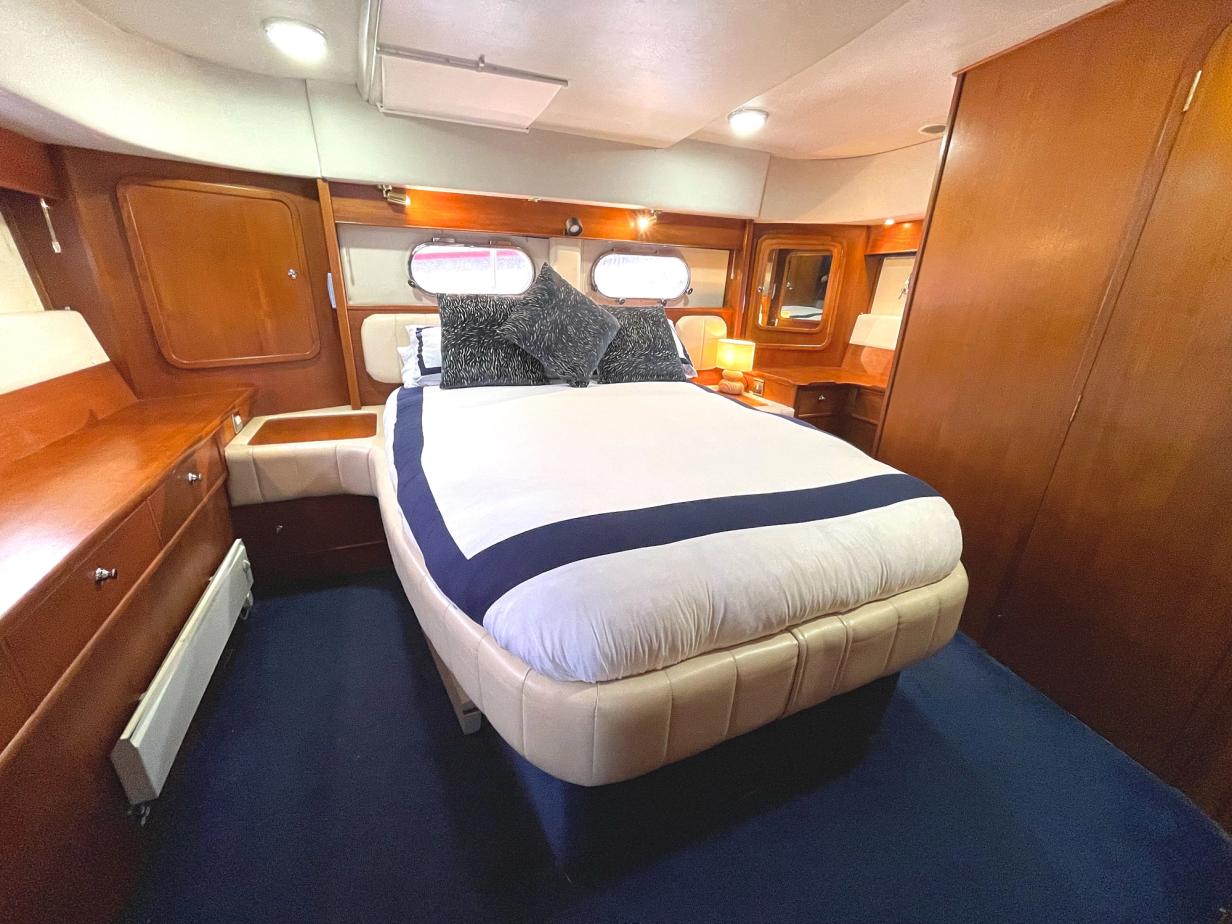 Broom 44 Hard Top Flybridge Boat For Sale Norfolk