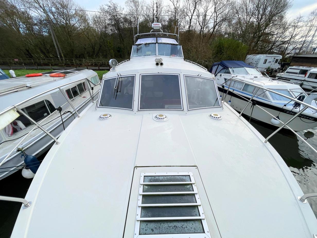 Broom Crown 37 Boat For Sale Norfolk