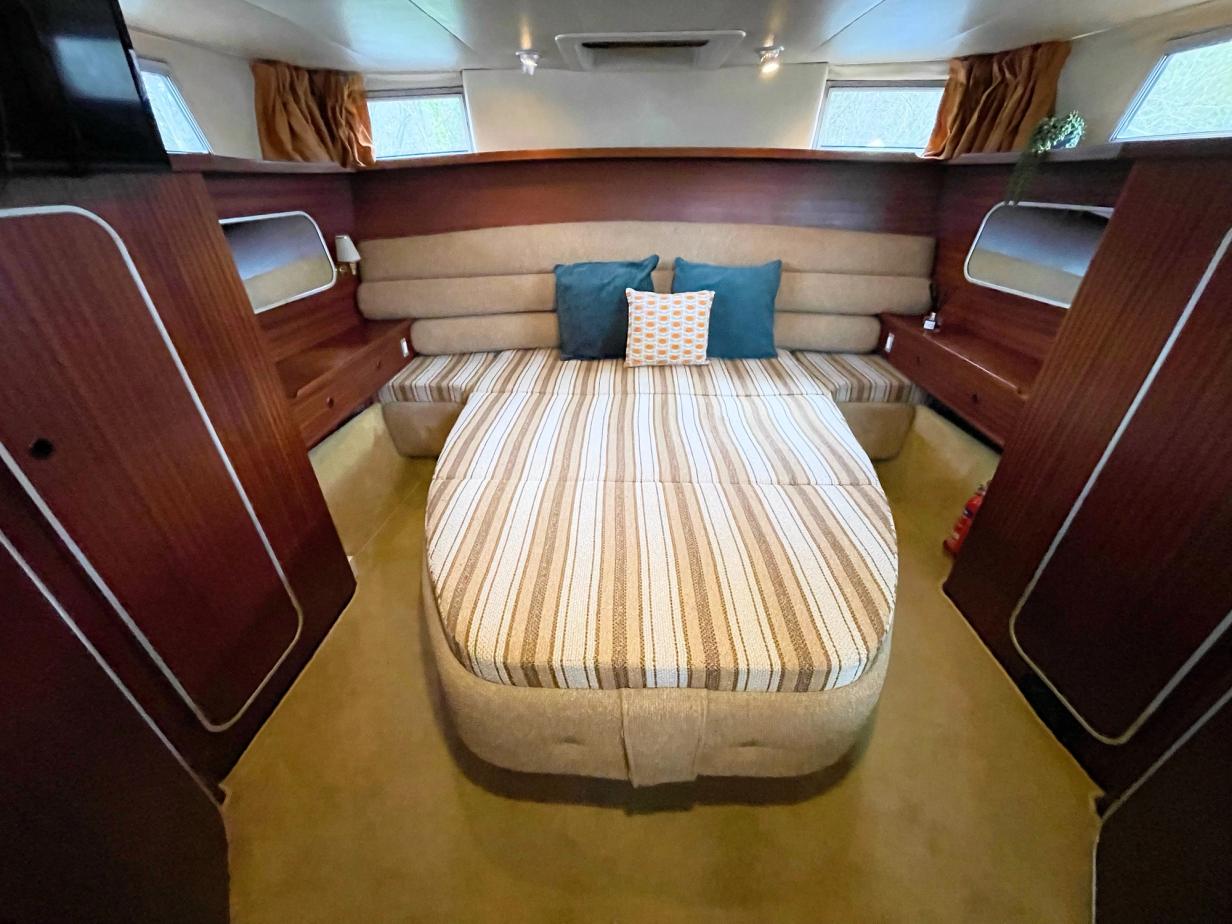 Broom Crown 37 Boat For Sale Norfolk