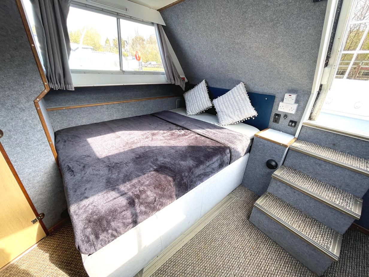 Calypso 28 Boat for Sale Norfolk