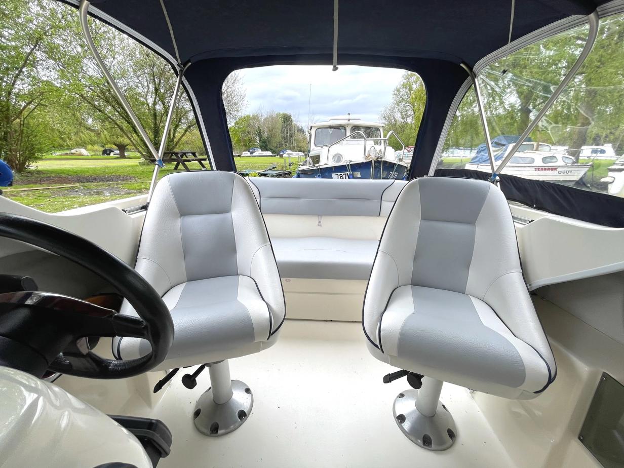 Bella 561 HT boat For Sale Norfolk