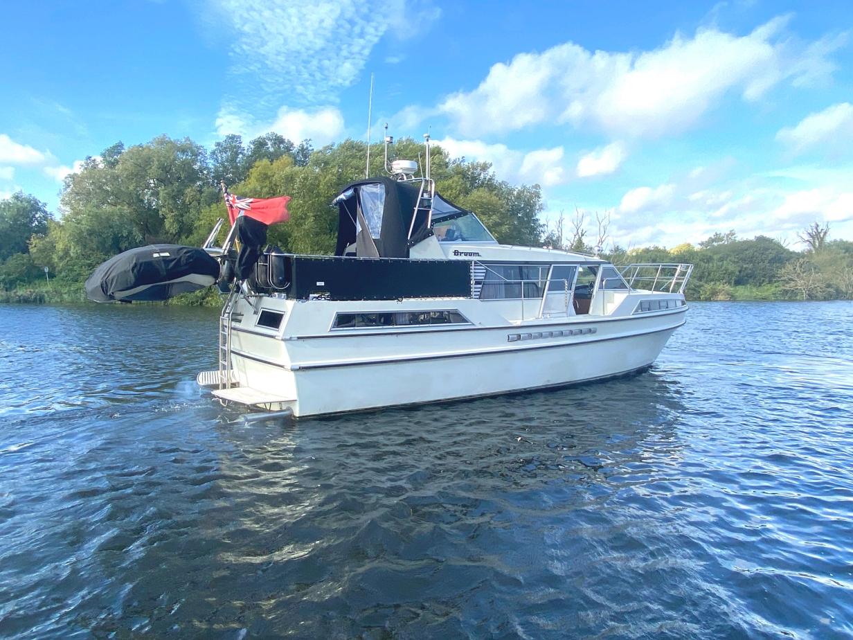 Broom Crown 37 Flybridge Boat For Sale Norfolk Broom Boat Sales 