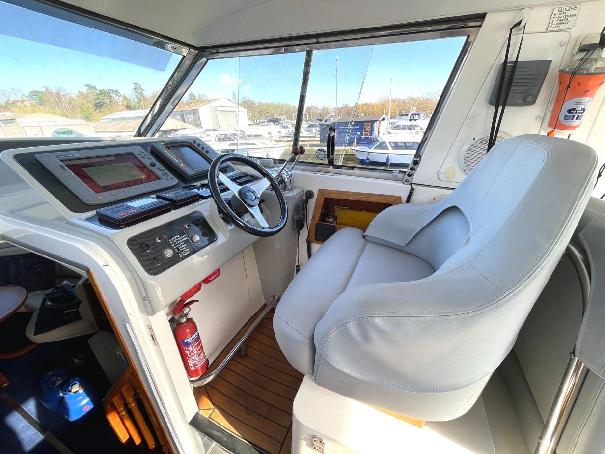 Broom 44 Hard Top Flybridge Boat For Sale Norfolk