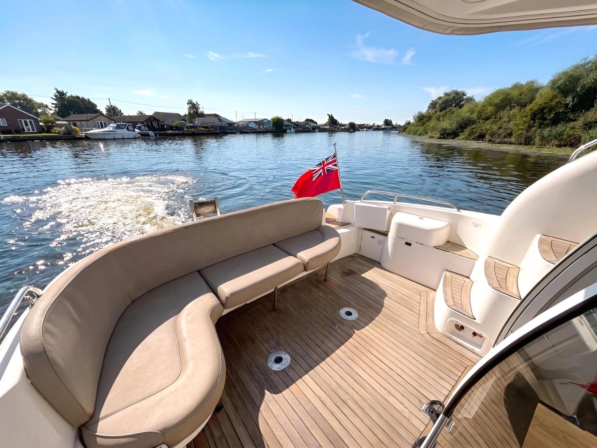 Sealine 330 Statesman For Sale Broom Boat Sales Aft Cockpit Seating