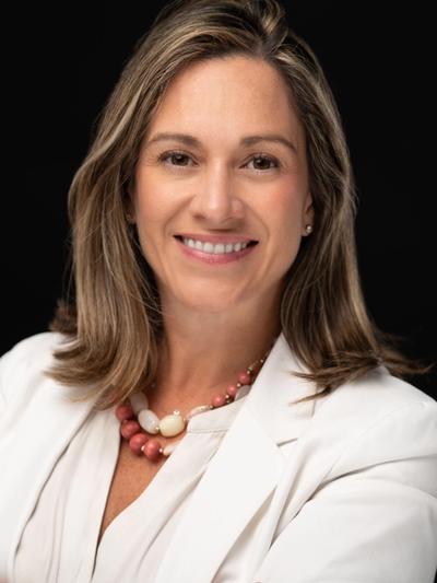 Professional Headshot of Sarah Stewart