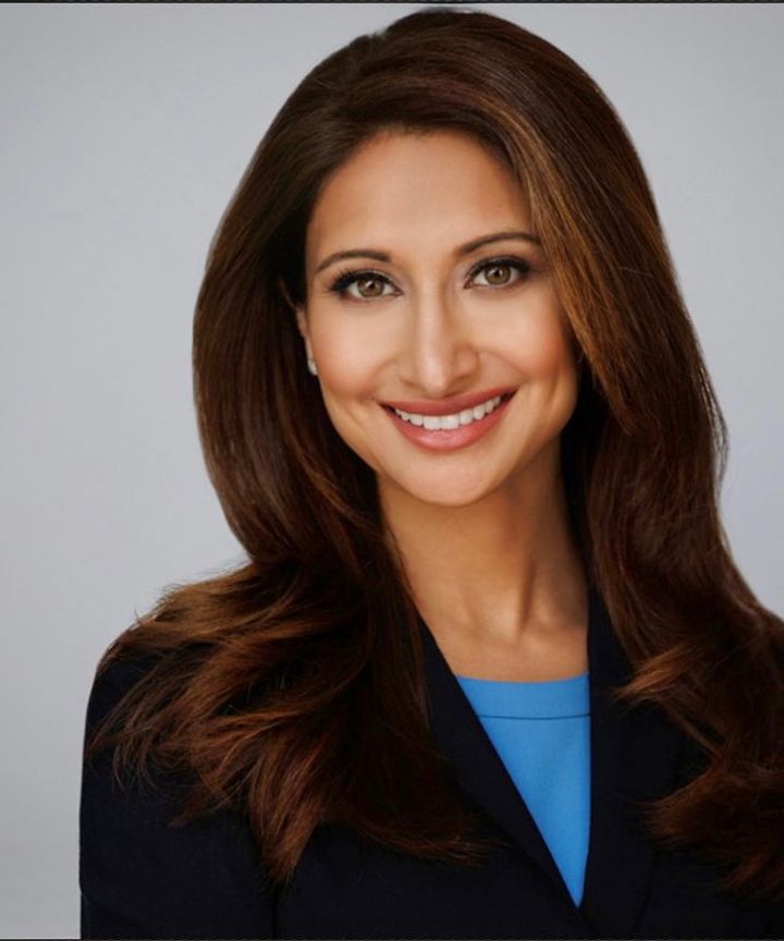 Professional Headshot of Mahnaz Khan