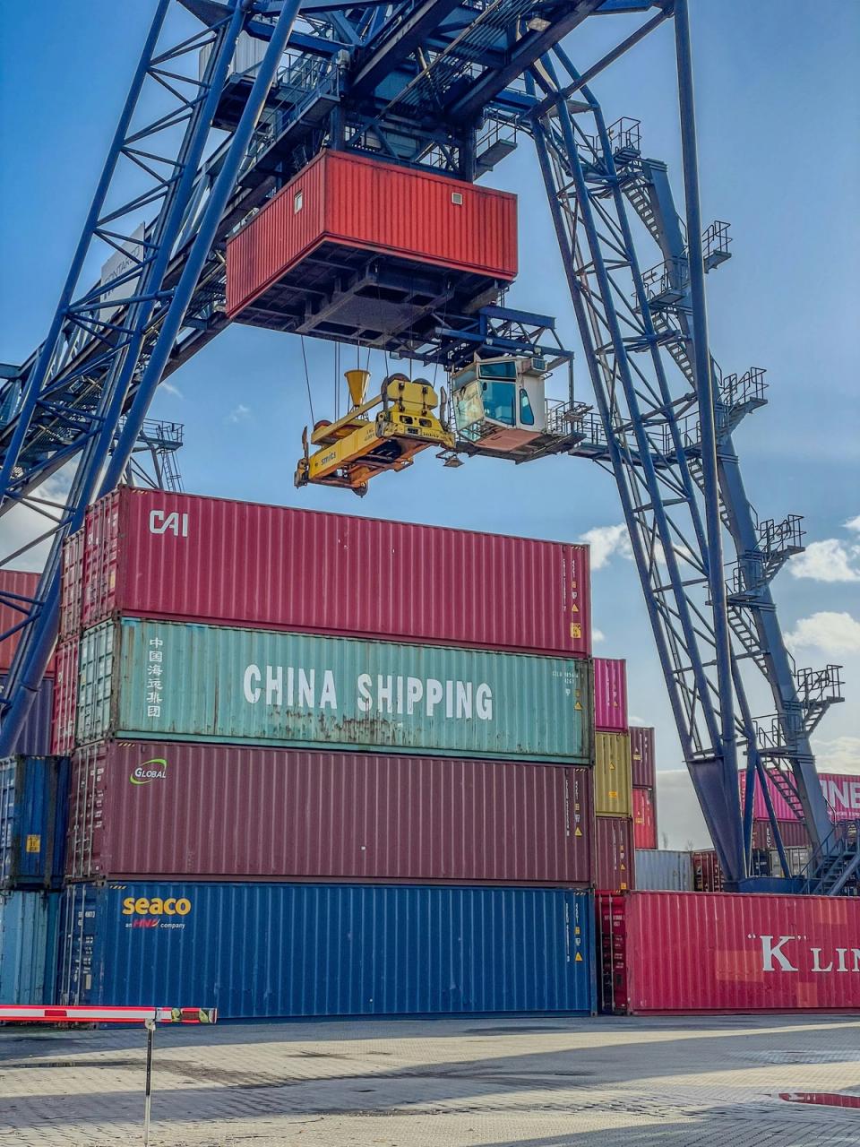 China's Exports to Russia: Overall Trends and Key Products