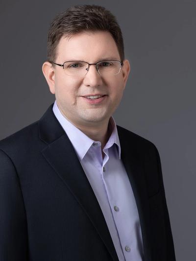 Professional Headshot of Andrew David