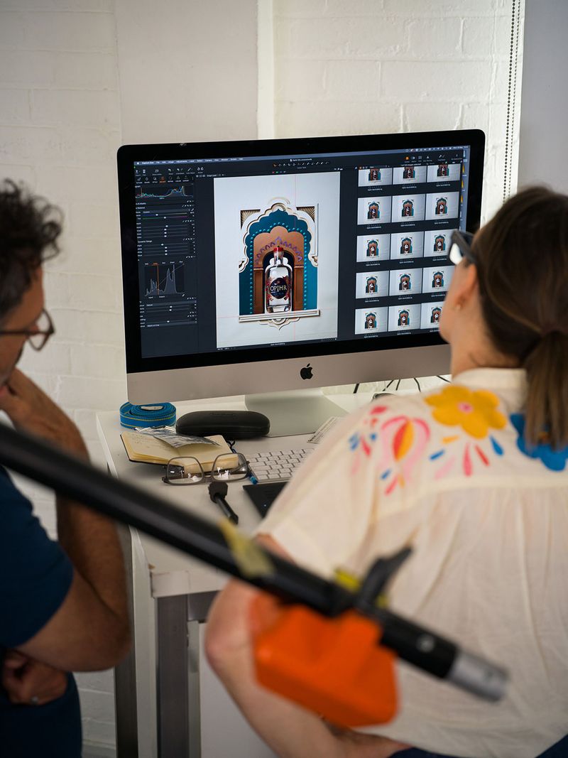 Illustration showcasing this artists portfolio