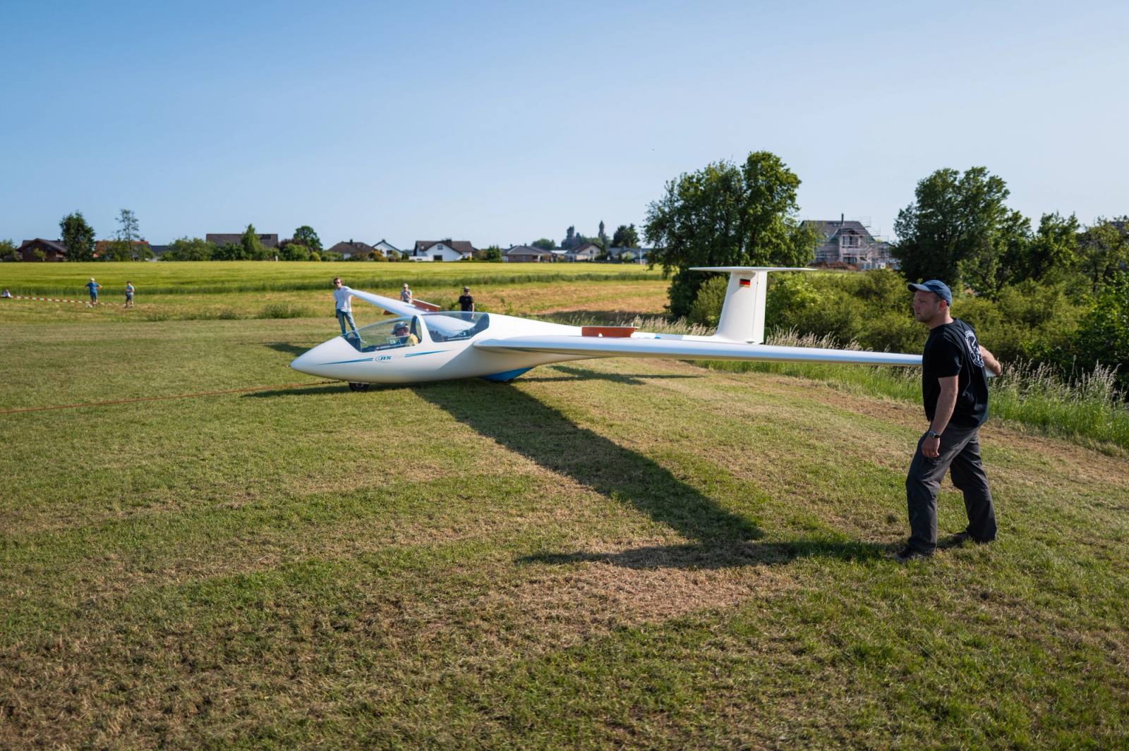 Gemeinsamer Start eines Segelflugzeugs in Braunfels