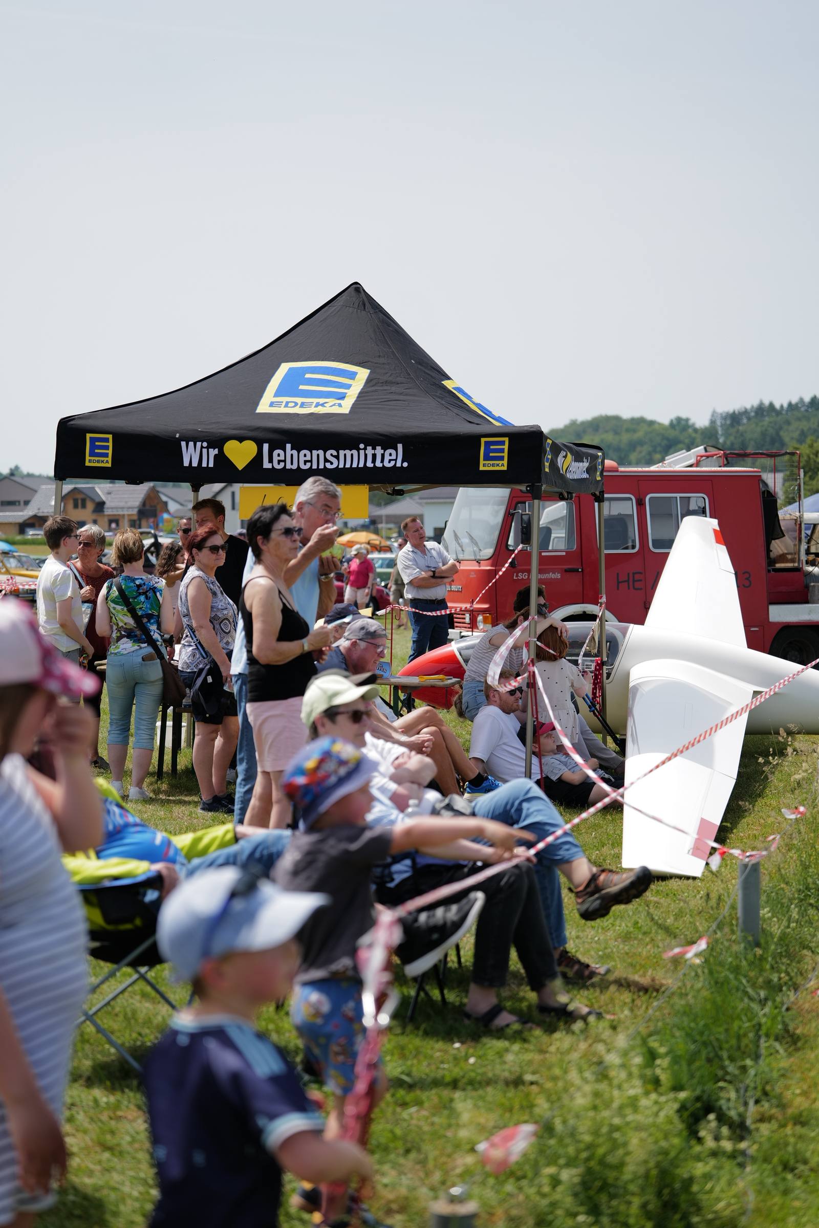 Pfingstfliegen am Flugplatz Braunfels