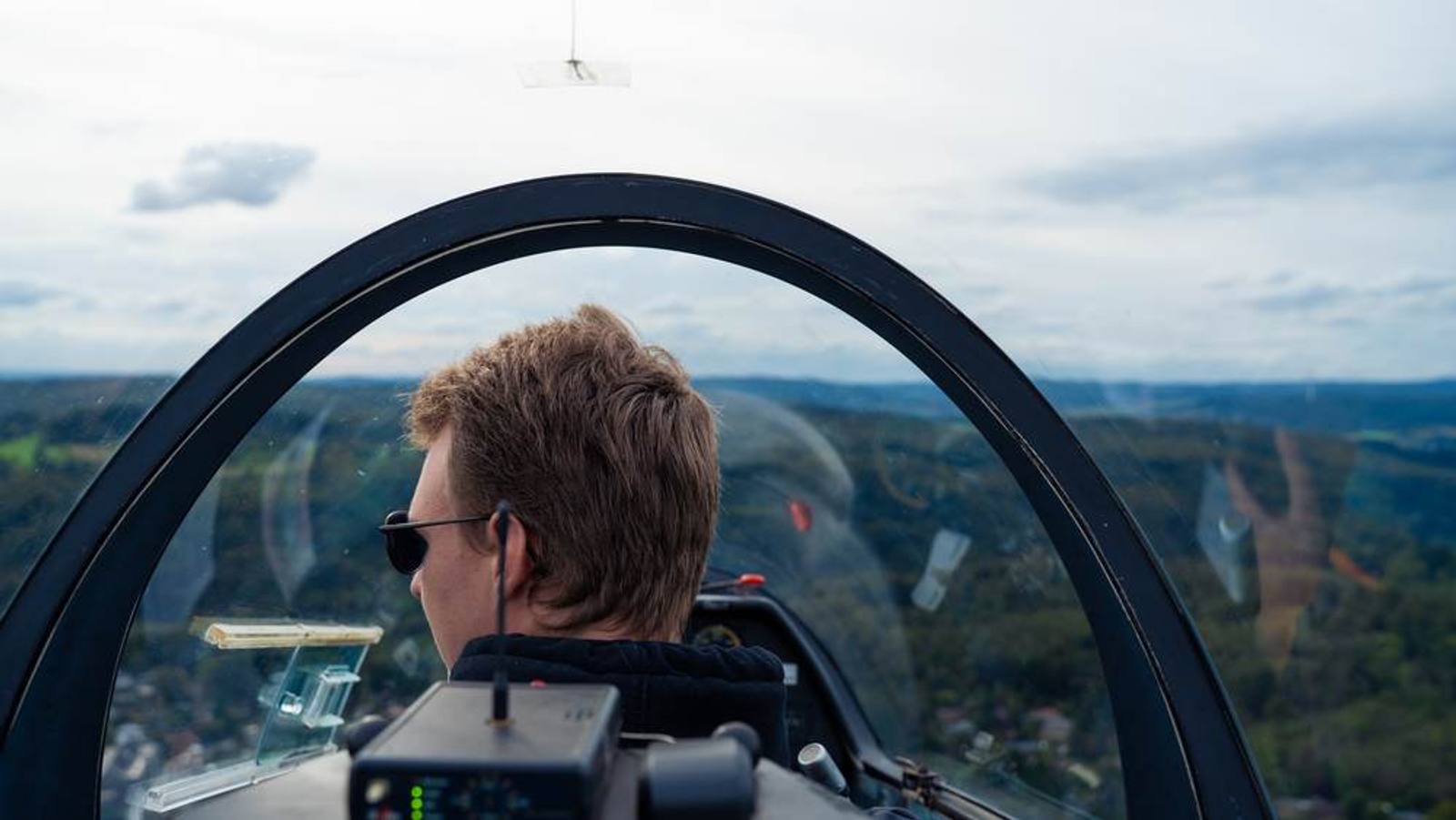 Blick aus dem Cockpit durch die Haube