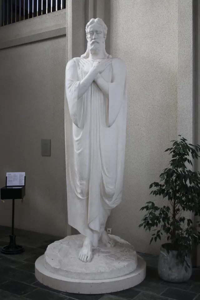 Statue of Jesus