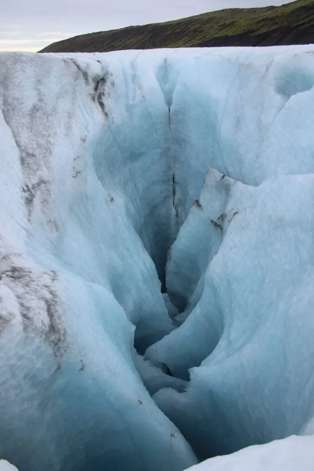 Glacier Holes
