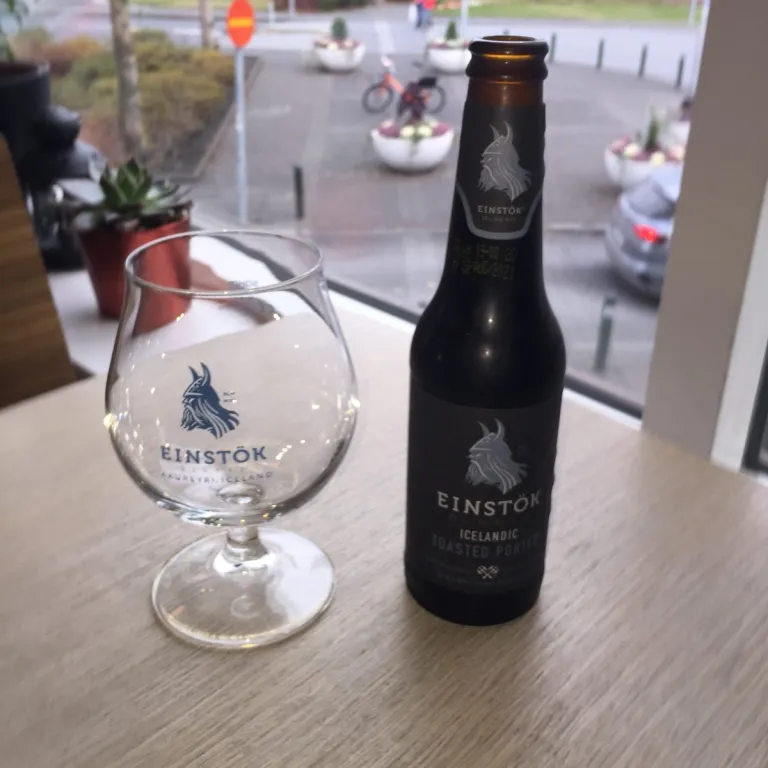 Einstök Icelandic toasted porter.