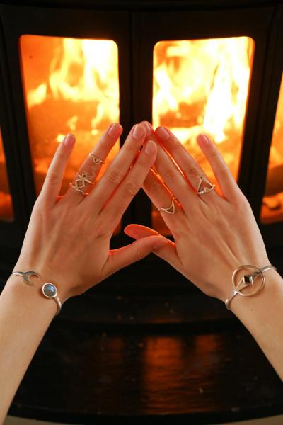 hands