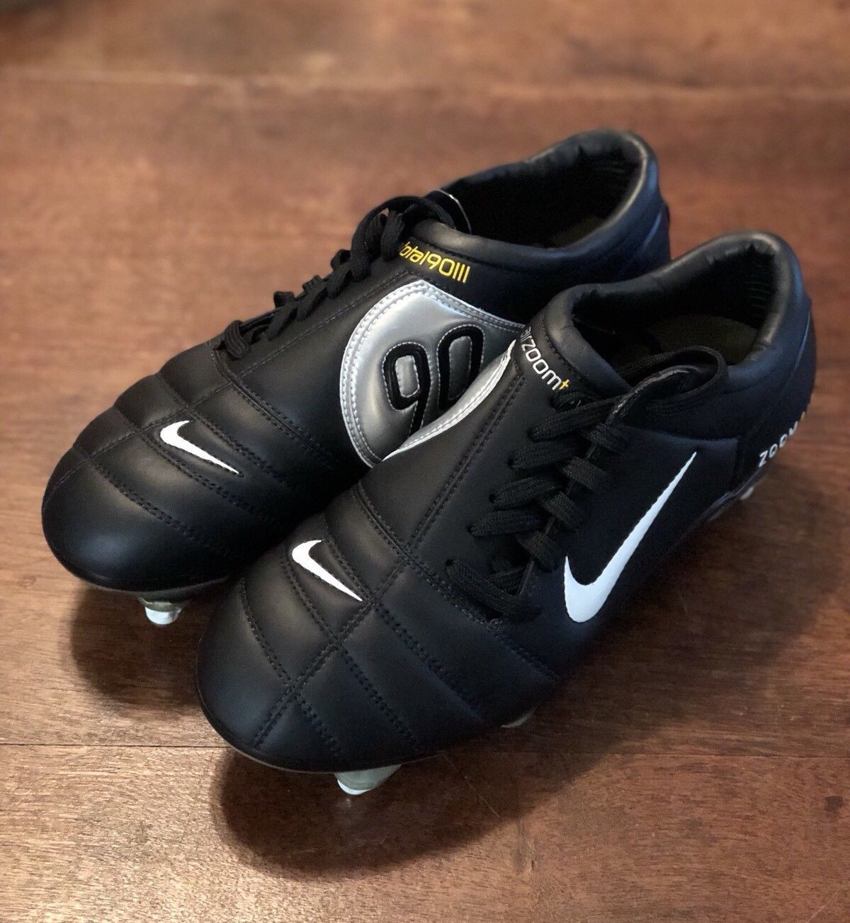Nike Air Zoom Total 90 III, 3/4 pair shot