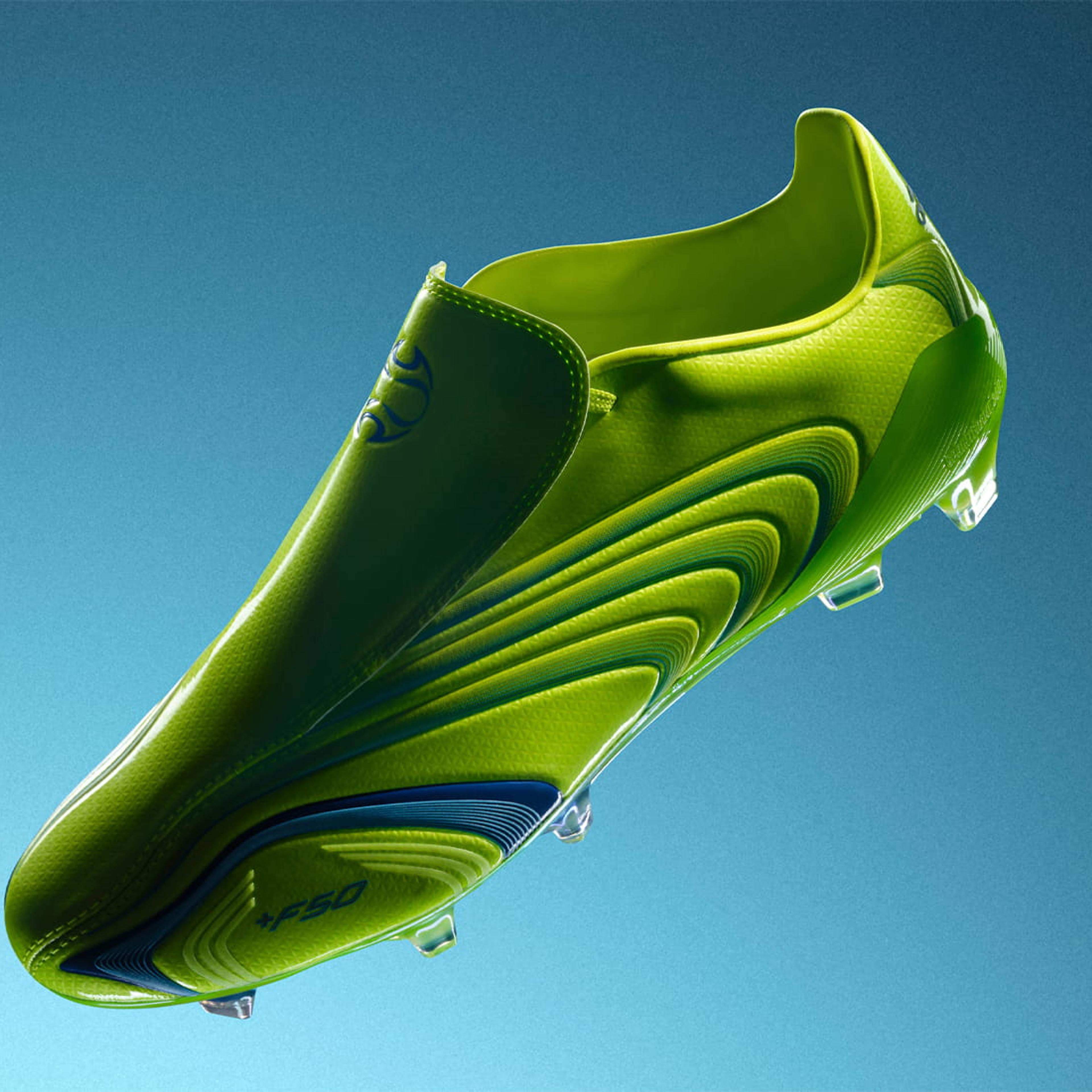 3/4 angle (Lucid Lemon colourway)